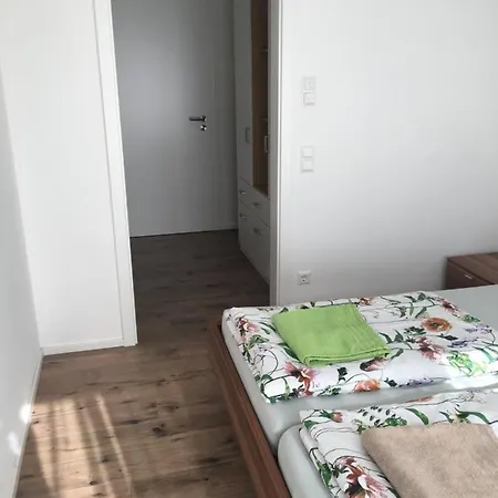 Moderne Mit Bergsicht Appartamento Friedrichshafen