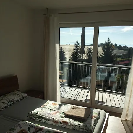 Moderne Mit Bergsicht Appartamento