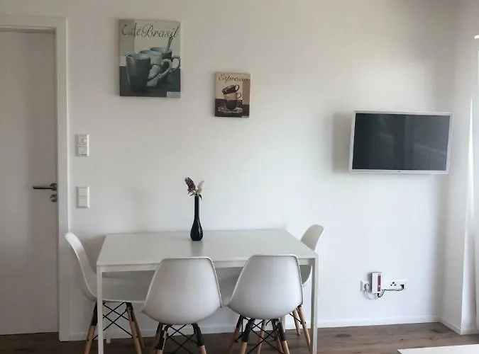 Moderne Mit Bergsicht Appartement Friedrichshafen