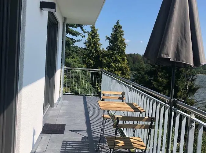 شقة Moderne Mit Bergsicht فريدريشسهافن